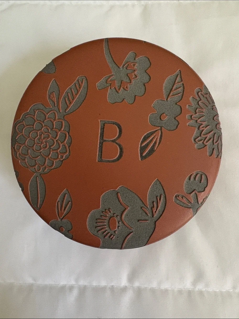 Anthropologie monogrammed B Lidded Pot - Rust Brown with gray 3.25”/1.75” NWT